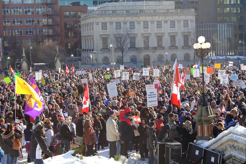 Vrstevnatá realita – monopoly&nbsp;života